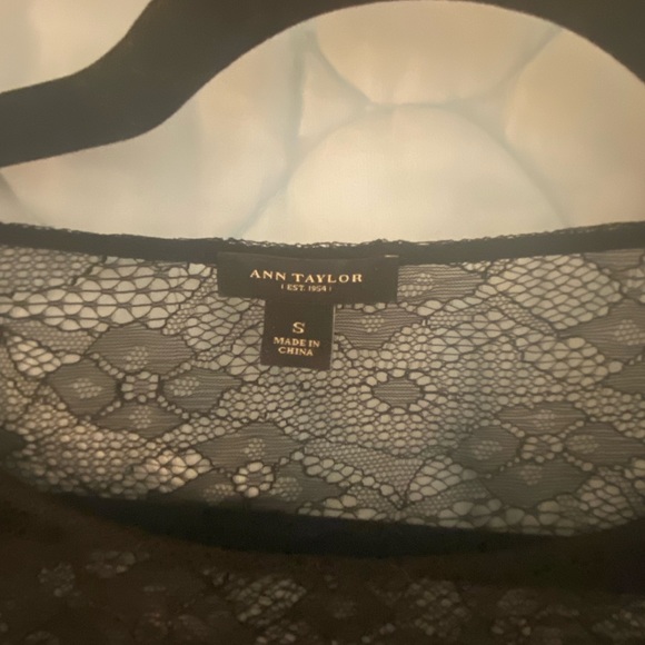 Ann Taylor lace blouse - Picture 2 of 3